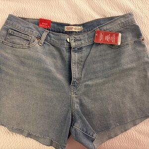 Levi Strauss Signature High Rise Denim Shorts Size 14 W32 Light Wash Raw Hem NWT